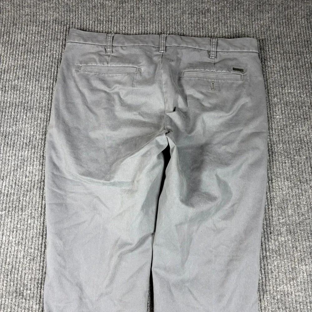 Izod Chino Pants Men 34x30 Gray Slim Fit Cotton Stretch Straight Leg Resort Wear